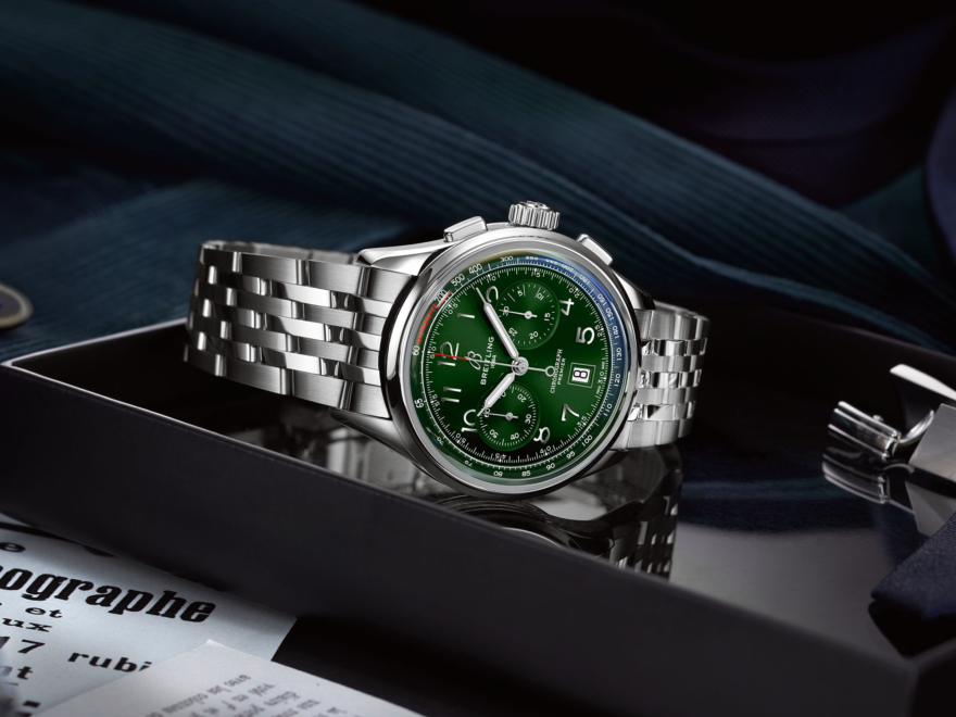 06-BR-Premier-B01-Chronograph42-Green-Steelstrap-StillLife_RVB